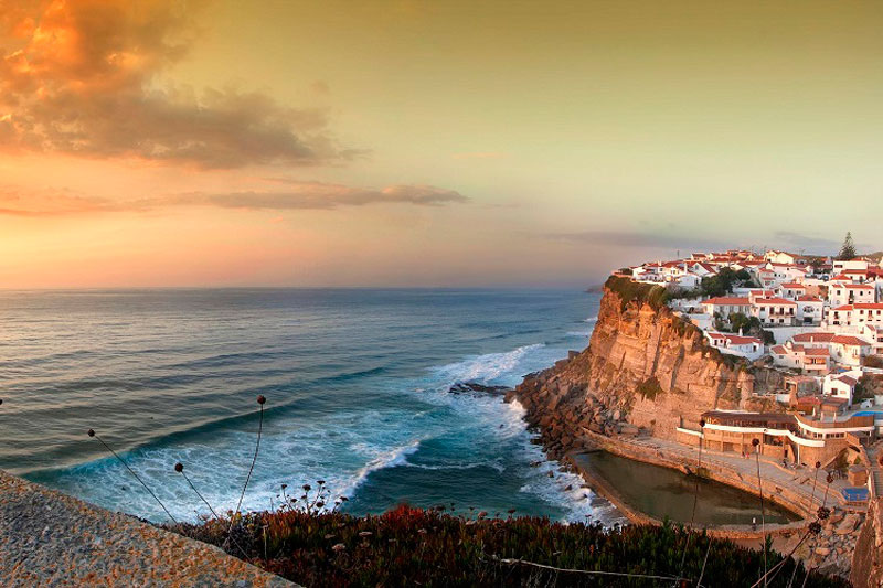 Lisbon in August: Sunsets and Local Festivities